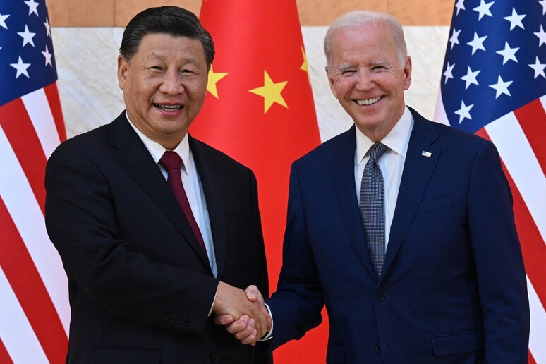 Cina, Xi e Biden parleranno di  'pace globale e sviluppo ' © ANSA/AFP