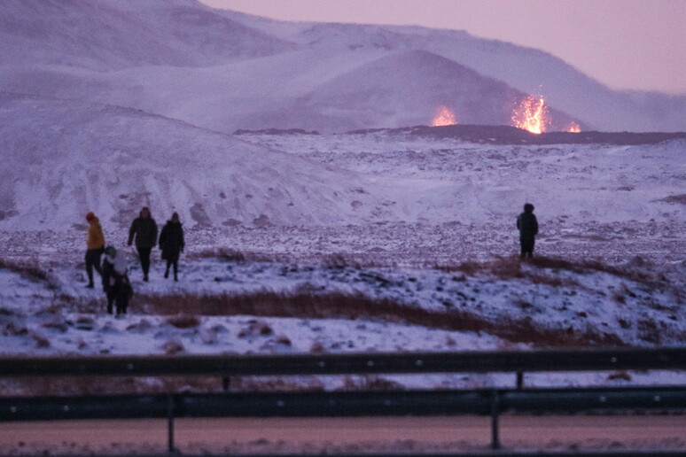 Erutta un vulcano in Islanda, è il settimo in un anno