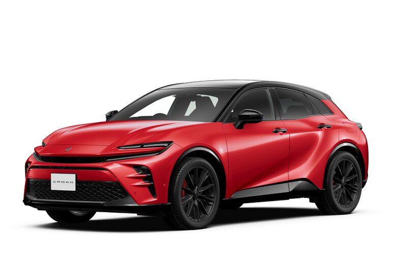 Toyota, debutta in Giappone il Suv Crown Sport phev -     RIPRODUZIONE RISERVATA