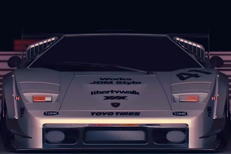 La Lamborghini Countach diventa estrema con Liberty Walk -     RIPRODUZIONE RISERVATA