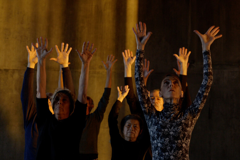 L'Aterballetto porta la danza a Parigi e Aix-en-Provence - Teatro 