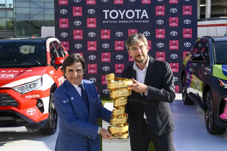 Toyota auto ufficiale del Giro d 'Italia 2023 - RIPRODUZIONE RISERVATA