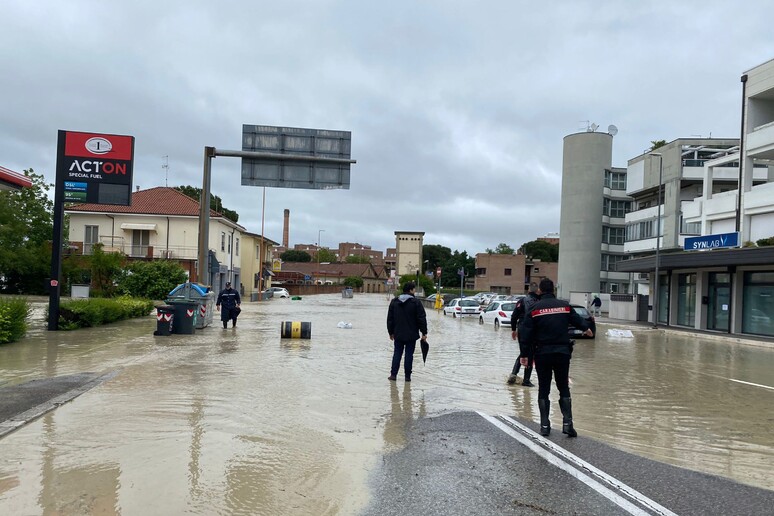 Il fiume Savio esonda in centro a Cesena - Notizie 