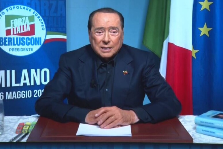 Video Di Berlusconi Alla Convention Di Fi, 'rieccomi' - Notizie - Ansa.it