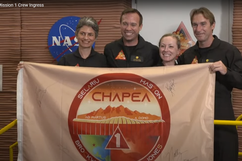 I quattro protagonisti della missione simulata su Marte Chapea 1, della Nasa (fonte: Nasa) - RIPRODUZIONE RISERVATA