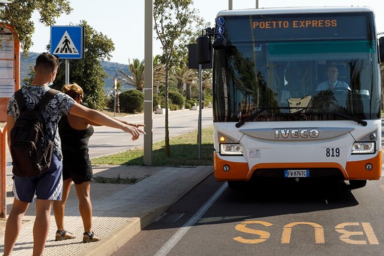 - RIPRODUZIONE RISERVATA