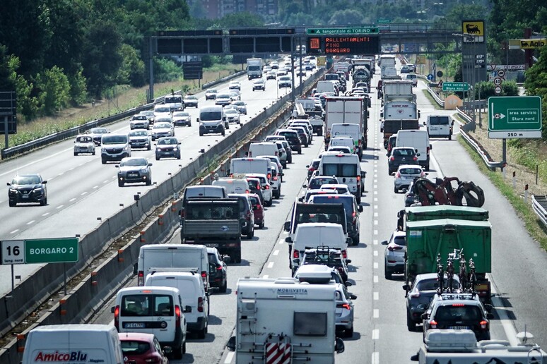 Coldiretti: esodo estivo, 18 milioni di italiani in ferie