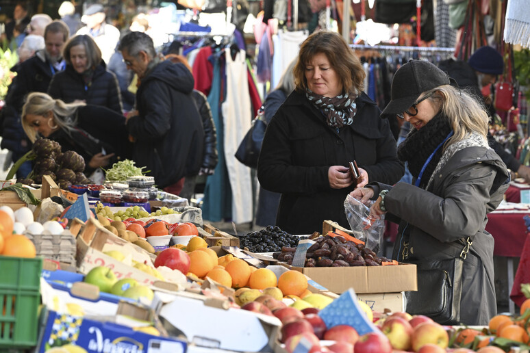 Eurostat, a ottobre l 'inflazione nella zona euro sale al 2% - RIPRODUZIONE RISERVATA