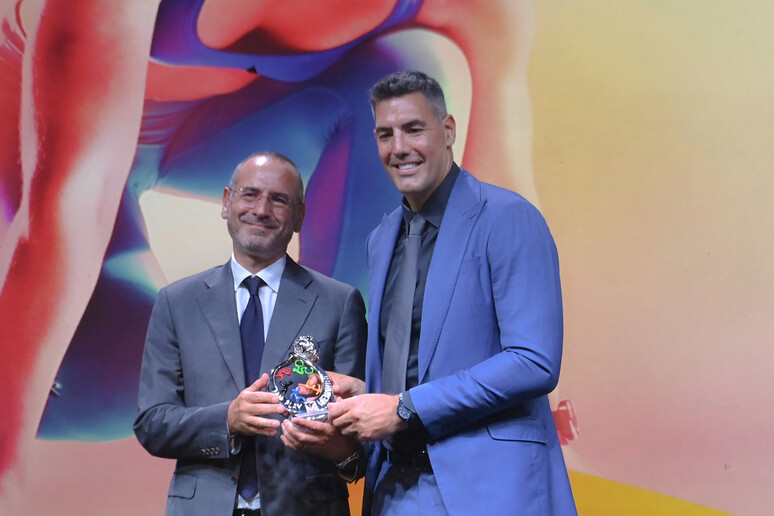 Luis Alberto Scola Balvoa alla XXVII edizione del Premio Internazionale Fair Play Menarini - RIPRODUZIONE RISERVATA