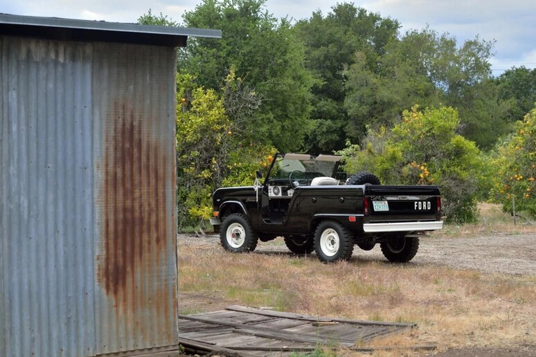 Ford Bronco U13 Roadster - RIPRODUZIONE RISERVATA