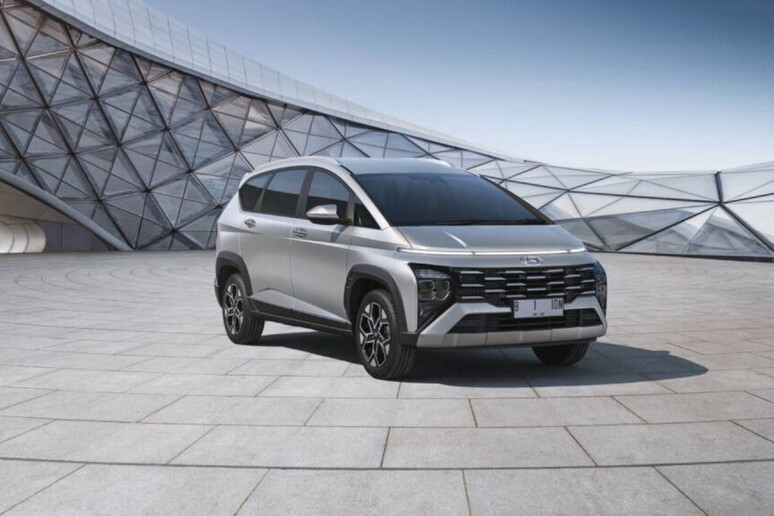 In Asia Stargazer X di Hyundai strizza l 'occhio ai crossover - RIPRODUZIONE RISERVATA