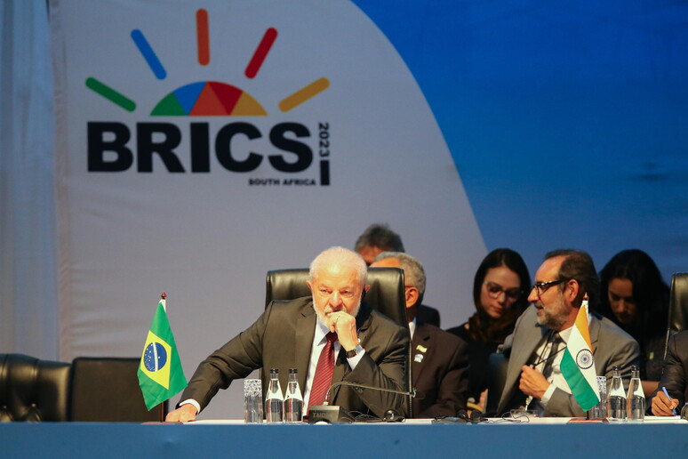 Lula annulla il viaggio in Russia al vertice dei Brics