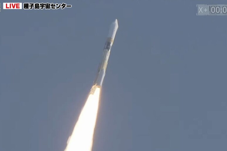 Il lancio del razzo giapponese H-2A con il lander lunare Slim e il telescopio spaziale Xrism per l 'astronomia a raggi X (fonte: JAXA) - RIPRODUZIONE RISERVATA
