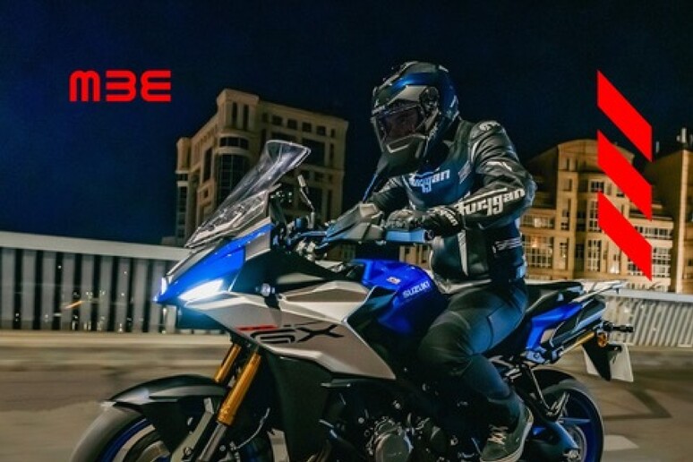 Suzuki al Motor Bike Expo tra due e quattro ruote -     RIPRODUZIONE RISERVATA