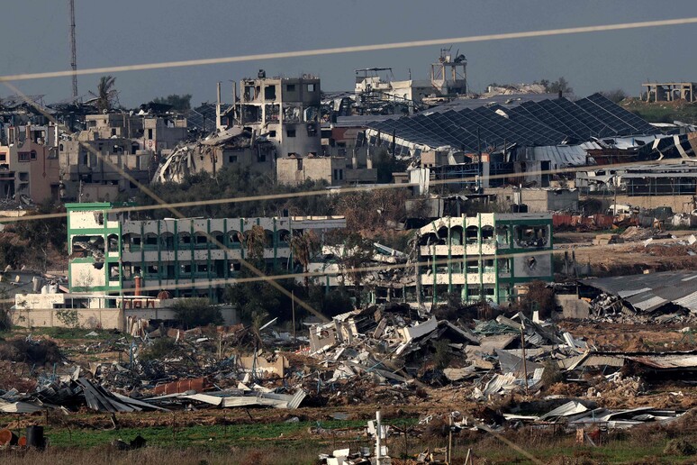 Gaza al buio, da 6 giorni senza telefoni e web © ANSA/AFP