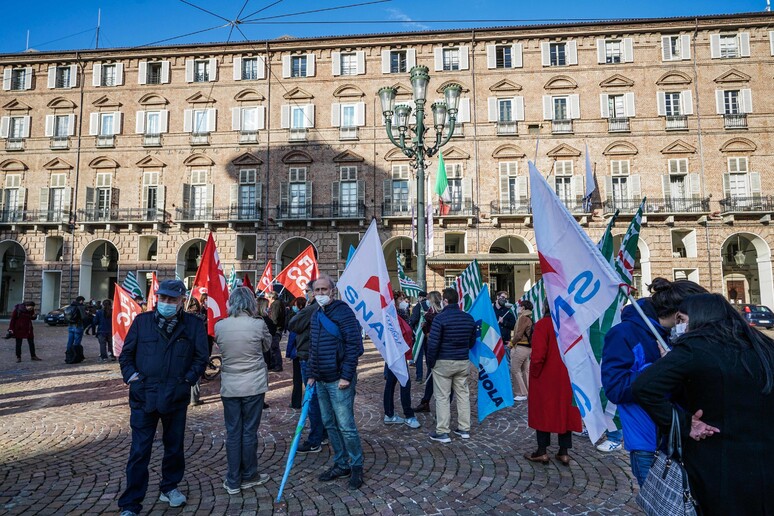 -     RIPRODUZIONE RISERVATA