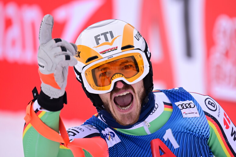 Sci: tedesco Strasser vince slalom Kitzbuehel, azzurro Sala 9/o - Notizie 