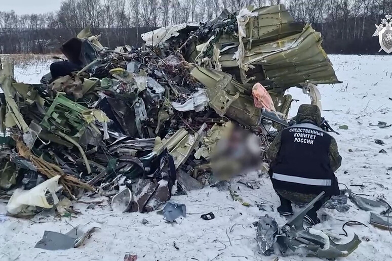 Resti dell 'aereo russo caduto © ANSA/AFP