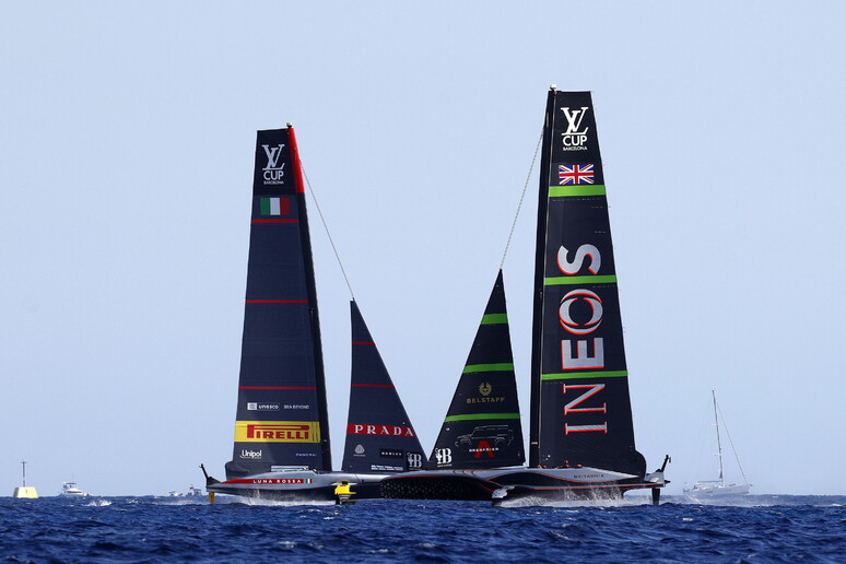 Finale Vuitton Cup: a Luna Rossa 8/a regata, 4-4 con Ineos - RIPRODUZIONE RISERVATA