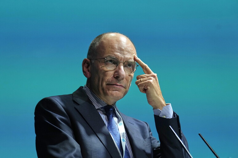 Letta: "Serve un piano concreto per finanziare il Green New Deal" © ANSA/EPA