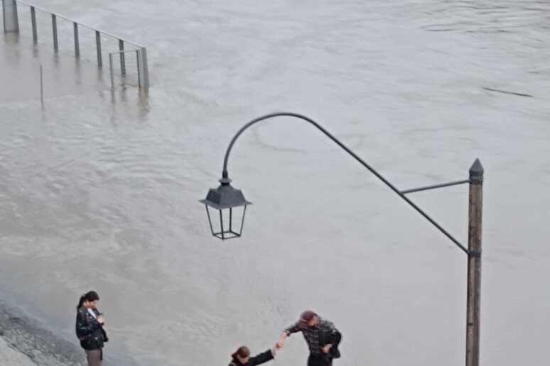 Maltempo, chiusi i Murazzi del Po a Torino