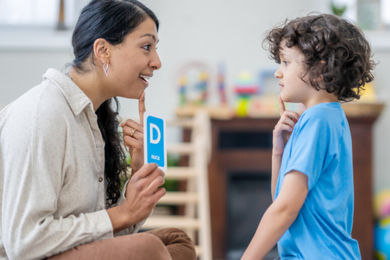 Disturbo linguaggio, rischio apprendimento 12 volte più alto. Attestazione: FatCamera - iStock - RIPRODUZIONE RISERVATA