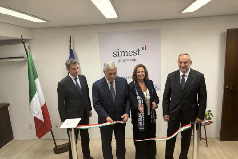 Brasile, Tajani inaugura l 'ufficio Simest a San Paolo - RIPRODUZIONE RISERVATA