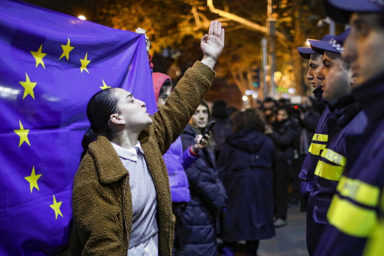 Scontri in Georgia tra polizia e manifestanti pro-Ue