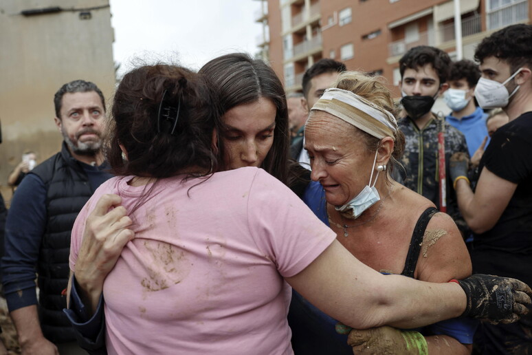 King Felipe visits the province of Valencia in the aftermath of the deadly floods © ANSA/EPA