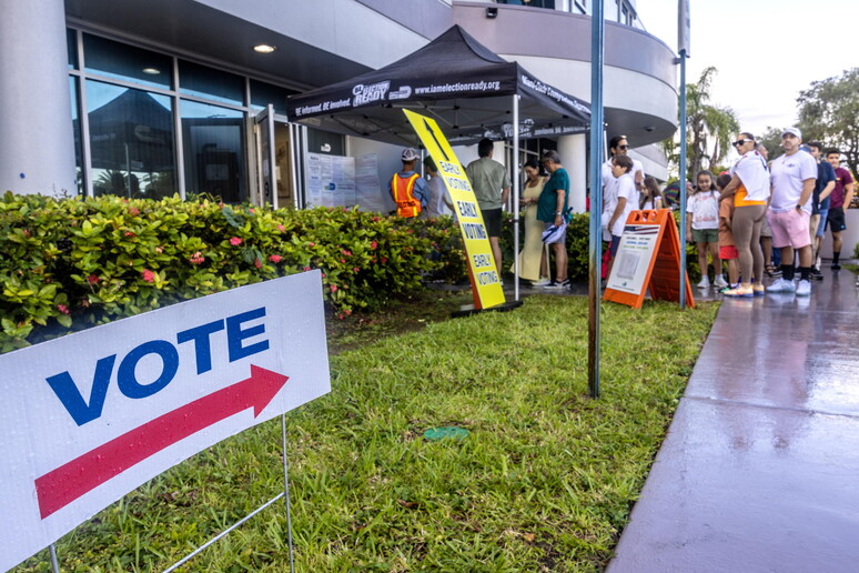 La meta degli americani ha già votato in anticipo © ANSA/EPA