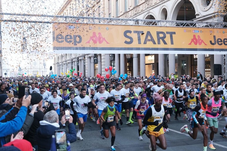 Torino City Marathon ' - RIPRODUZIONE RISERVATA