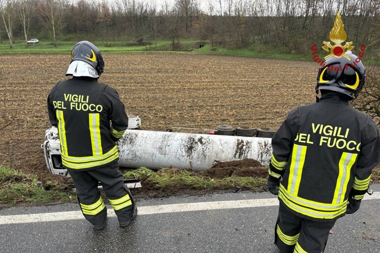 - RIPRODUZIONE RISERVATA