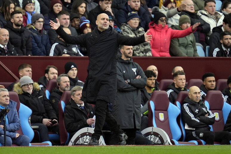 Manchester City ancora battuto, l'Aston Villa vince 2-1