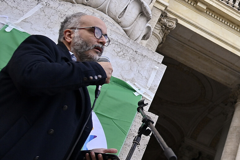 Raimo,deposito ricorso contro provvedimento ministero Istruzione