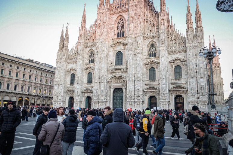 Piazza Duomo una delle zone rosse del comune di Milano - RIPRODUZIONE RISERVATA