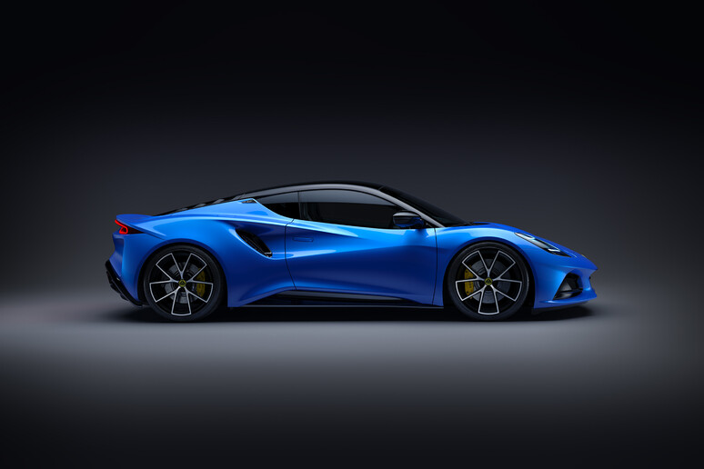 Lotus nel 2027 sostituirà l 'Emira con un 'elettrica -     RIPRODUZIONE RISERVATA