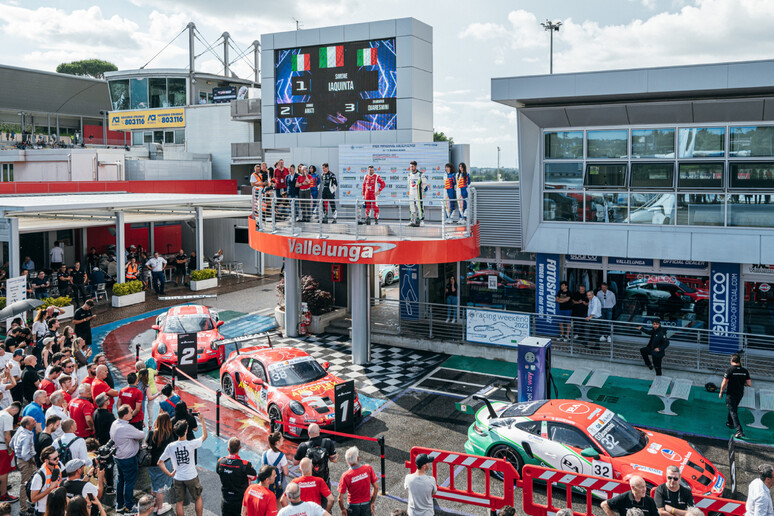 Porsche Carrera Cup Italia 2024 con il titolo per i Rookie -     RIPRODUZIONE RISERVATA