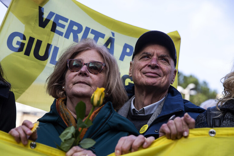 Mamma ricorda Regeni nel giorno del compleanno,'37 non compiuti'