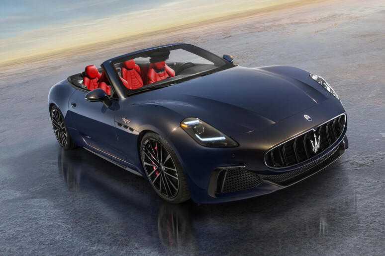 Maserati GranCabrio: eleganza aperta alle prestazioni © ANSA/Web