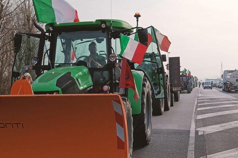La protesta dei trattori -     RIPRODUZIONE RISERVATA