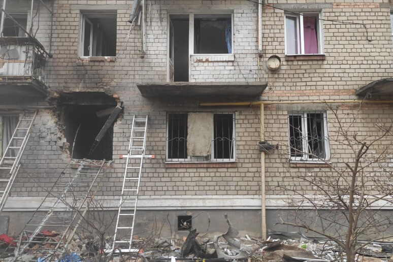 Bombe russe su Nikopol, ucciso un civile - RIPRODUZIONE RISERVATA