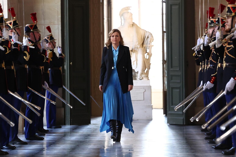 Yael Braun-Pivet, prima presidente donna del Congresso francese, arrivando a Versailles © ANSA/EPA