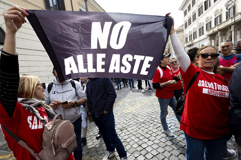 Ue: "La riforma finale dei balneari rispetti la Bolkestein" - RIPRODUZIONE RISERVATA