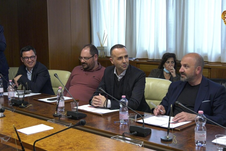 Riunione capigruppo del Consiglio regionale Sardegna con il presidente Comandini - RIPRODUZIONE RISERVATA