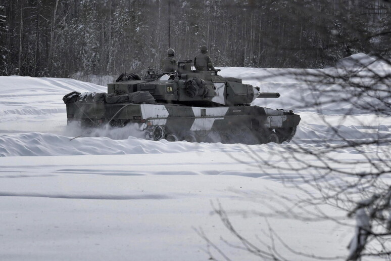 Alleanza Olanda-Svezia-Danimarca per fornire blindati CV90 all 'Ucraina © ANSA/EPA