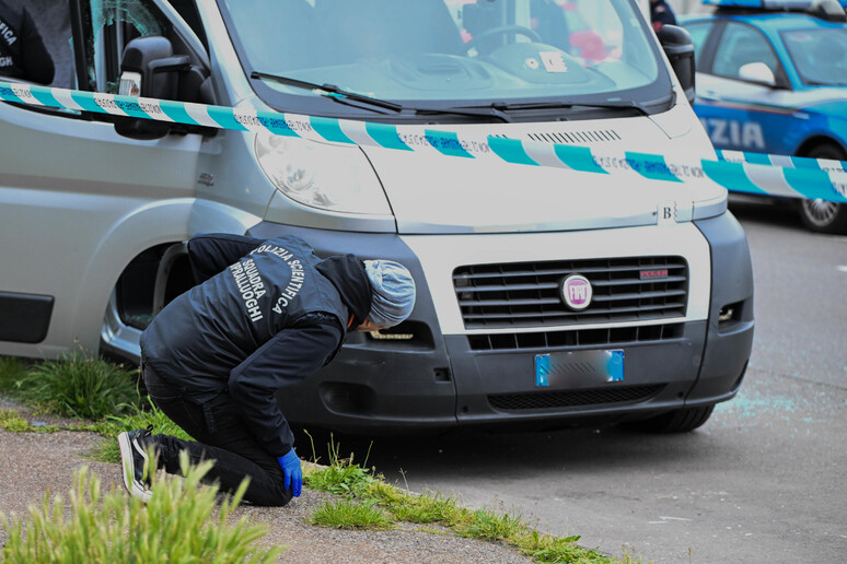 Ragazzo ucciso a Milano, quattro condanne fino a 18 anni