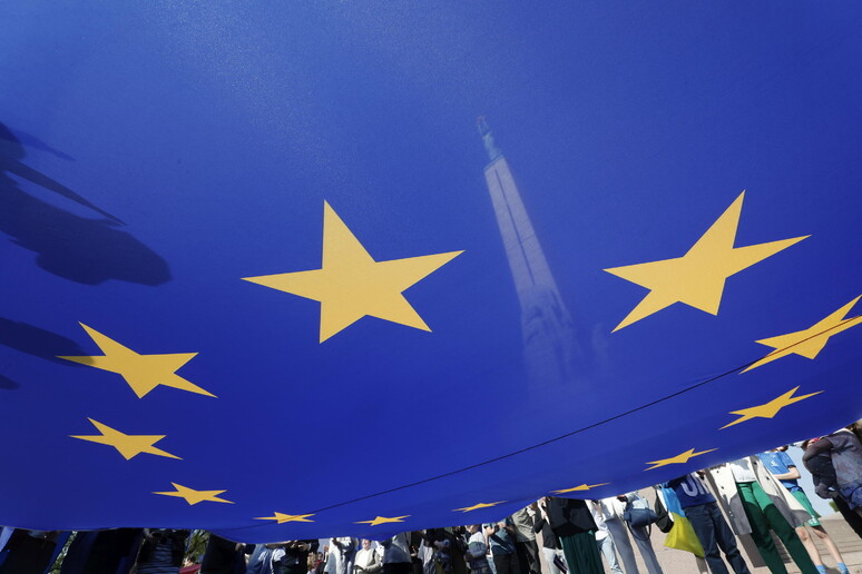 Sì della Commissione Ue all 'adesione di Ucraina e Moldavia © ANSA/EPA