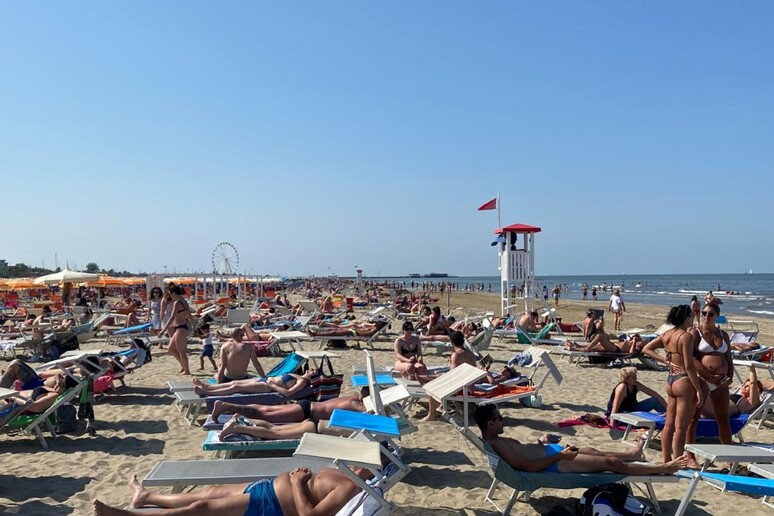 Truffa del  'Bonus vacanze ', albergatori indagati a Rimini - RIPRODUZIONE RISERVATA