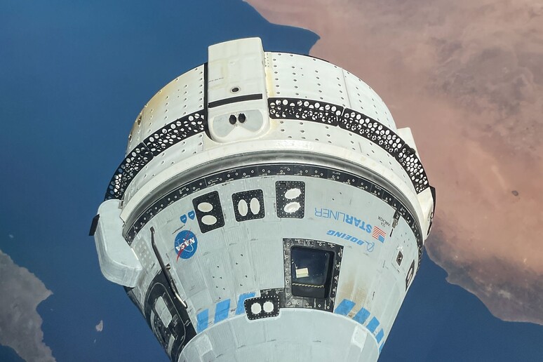 La navetta Starliner agganciata alla Stazione Spaziale Internazionale (fonte: Nasa vis Twitter) - RIPRODUZIONE RISERVATA