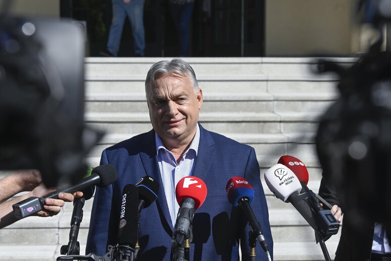 Orban:  'in Ue è nata la coalizione per la guerra e la migrazione ' © ANSA/EPA